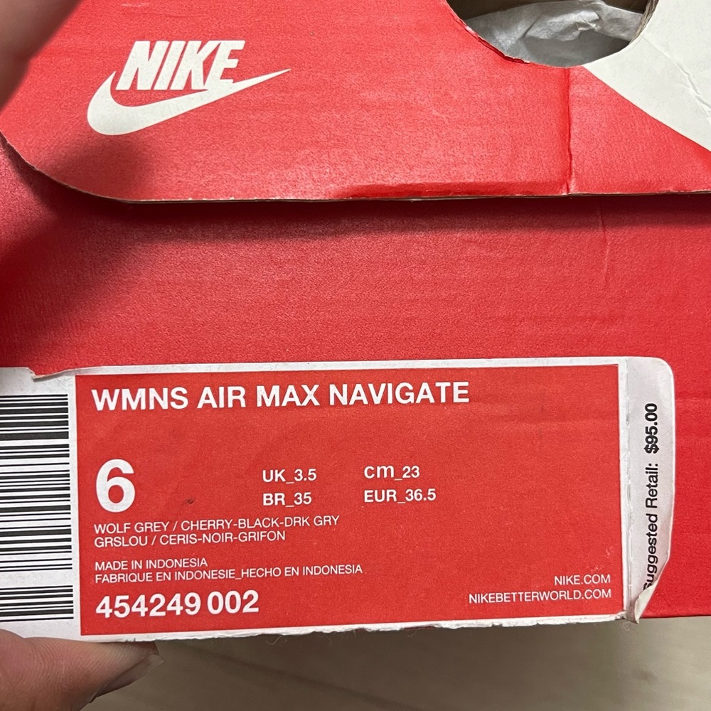 Nike WMNS Air Max Navigate - Red and White Box Label